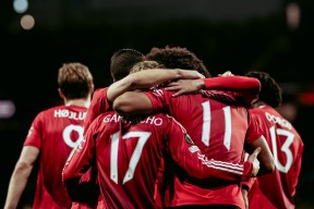 关于赛前体能课后，曼联官宣签约备战欧冠，更衣室稳定，团队化学反应显著的信息开云首页入口