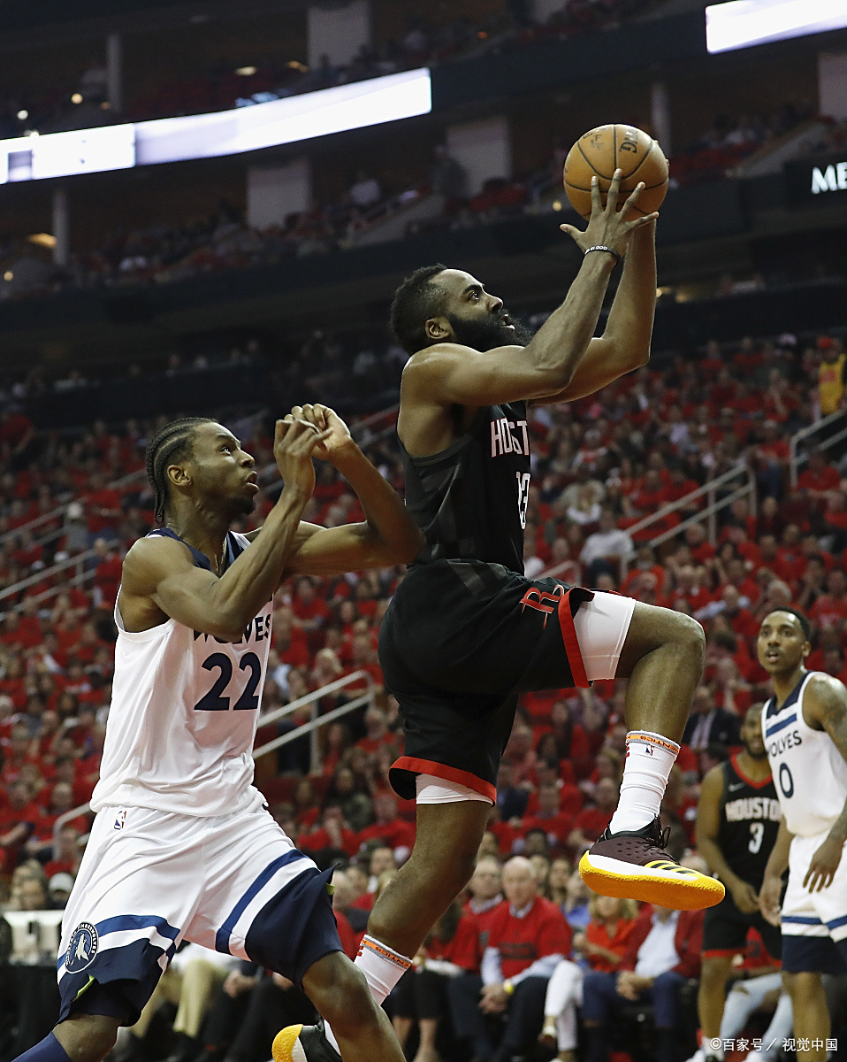 包含今夜印第安纳步行者临场应变：NBA季后赛节点到来，信心回归，阵容厚度经受考验的词条