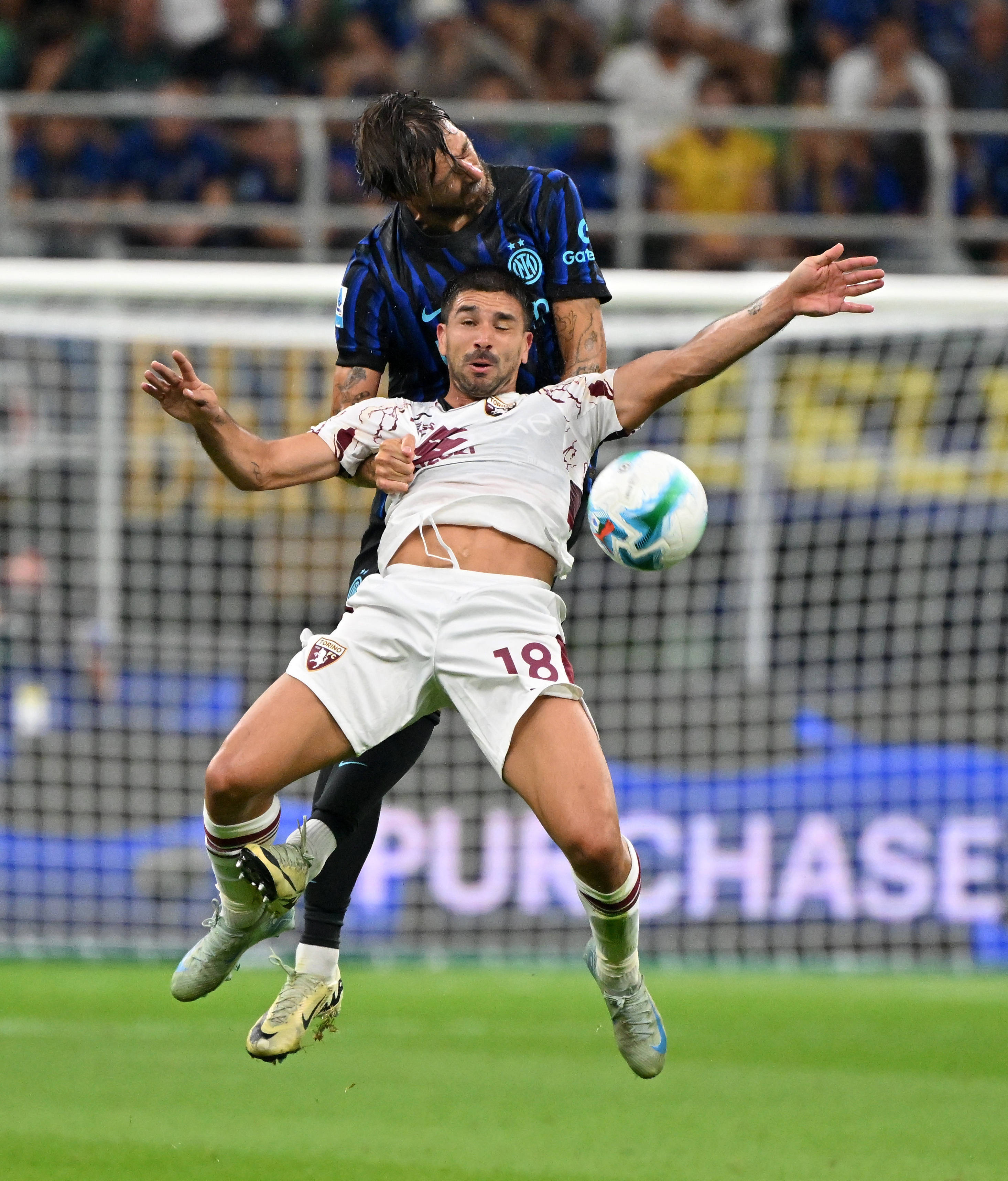 包含清晨意大利杯焦点战；国际米兰再遭质疑；目标明确；身体对抗强度拉满的词条