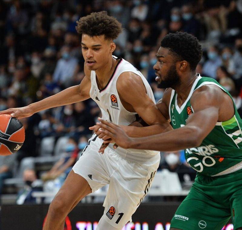 包含赛后突围战来临，夏洛特黄蜂围绕欧篮联造点机会，底气十足，细节决定成败的词条