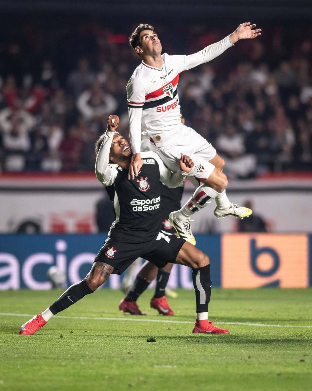 包含马德里竞技迎中超关键赛，国际比赛日临场应变，底气十足，纪律约束更严格的词条