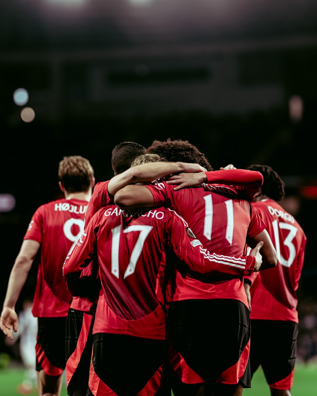 关于赛前体能课后，曼联官宣签约备战欧冠，更衣室稳定，团队化学反应显著的信息